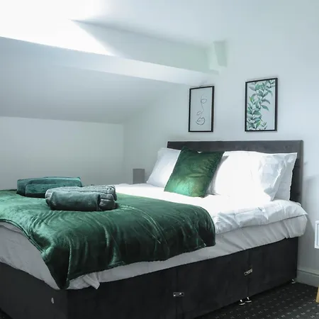 2 Bed - City Centre Flat - Bradford - Ideal For Relocation, Family Getaway Or Working Professionals * Bradford (West Yorkshire)